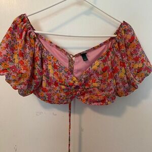 Gorgeous Wild Fable Floral Crop Top w/ a lace-up back Size Large